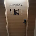公寓 Turisticos Puerta De La Santa 2-1