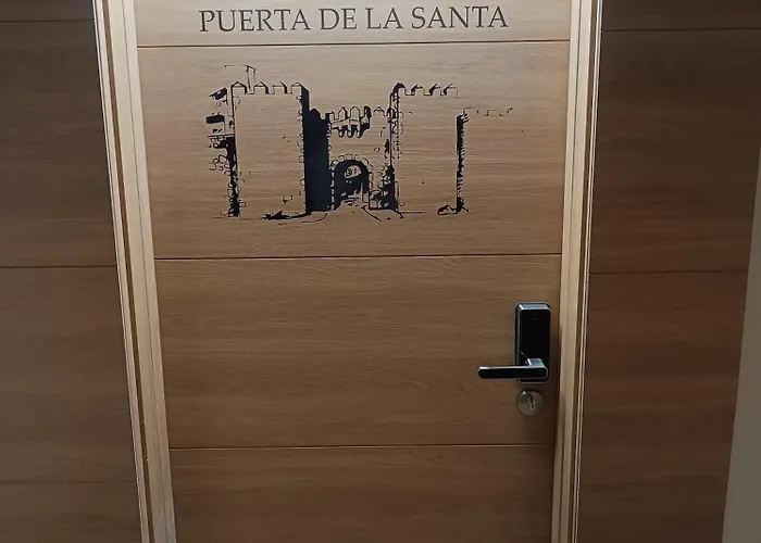 아파트 Turisticos Puerta De La Santa 2-1