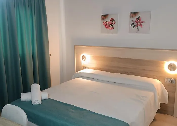 Turisticos Puerta De La Santa 2-1